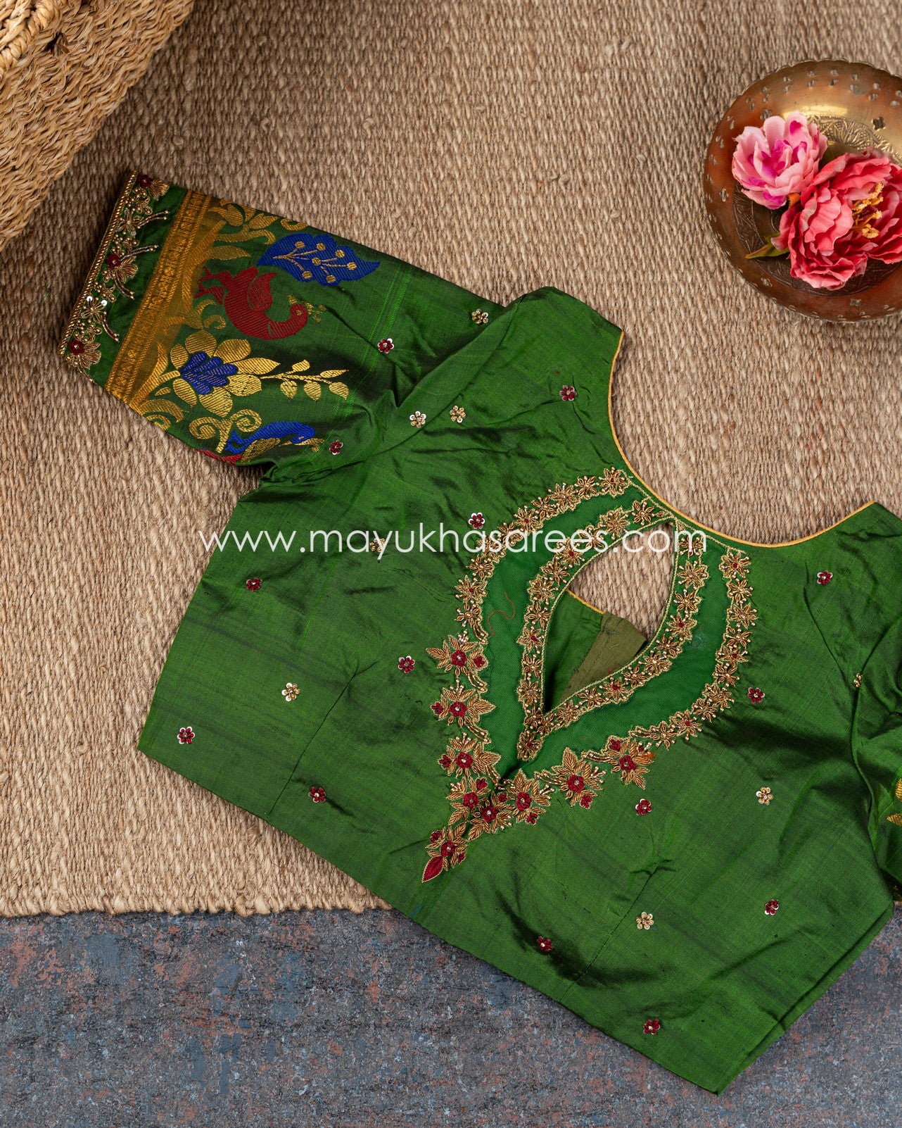 Enchanting Meenakari: Gadwal Pure Silk Saree With Deep Blue And Green