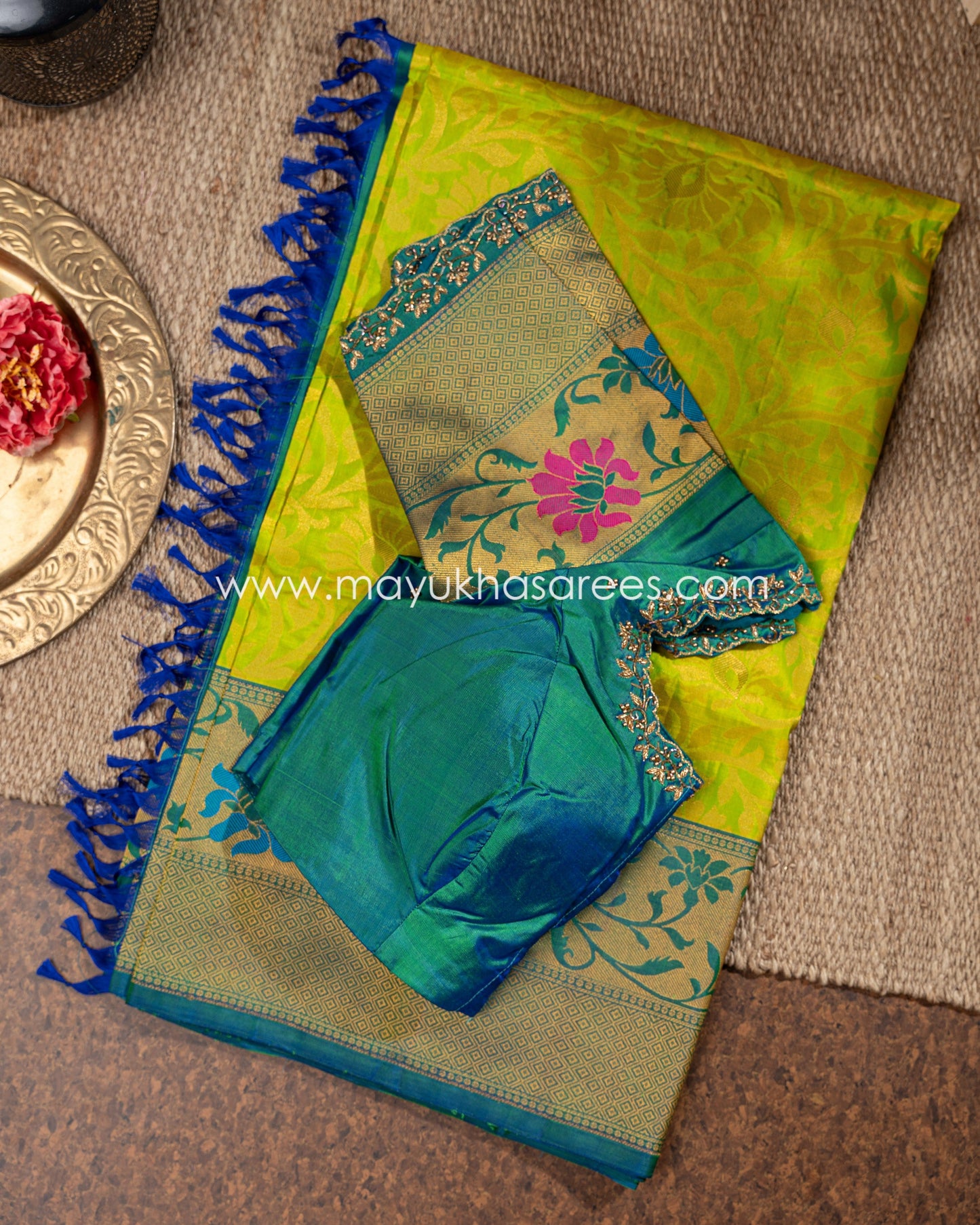 Green And Blue Gadwal Brocade Silk Saree Witth Stitched Blouse mayukhasarees