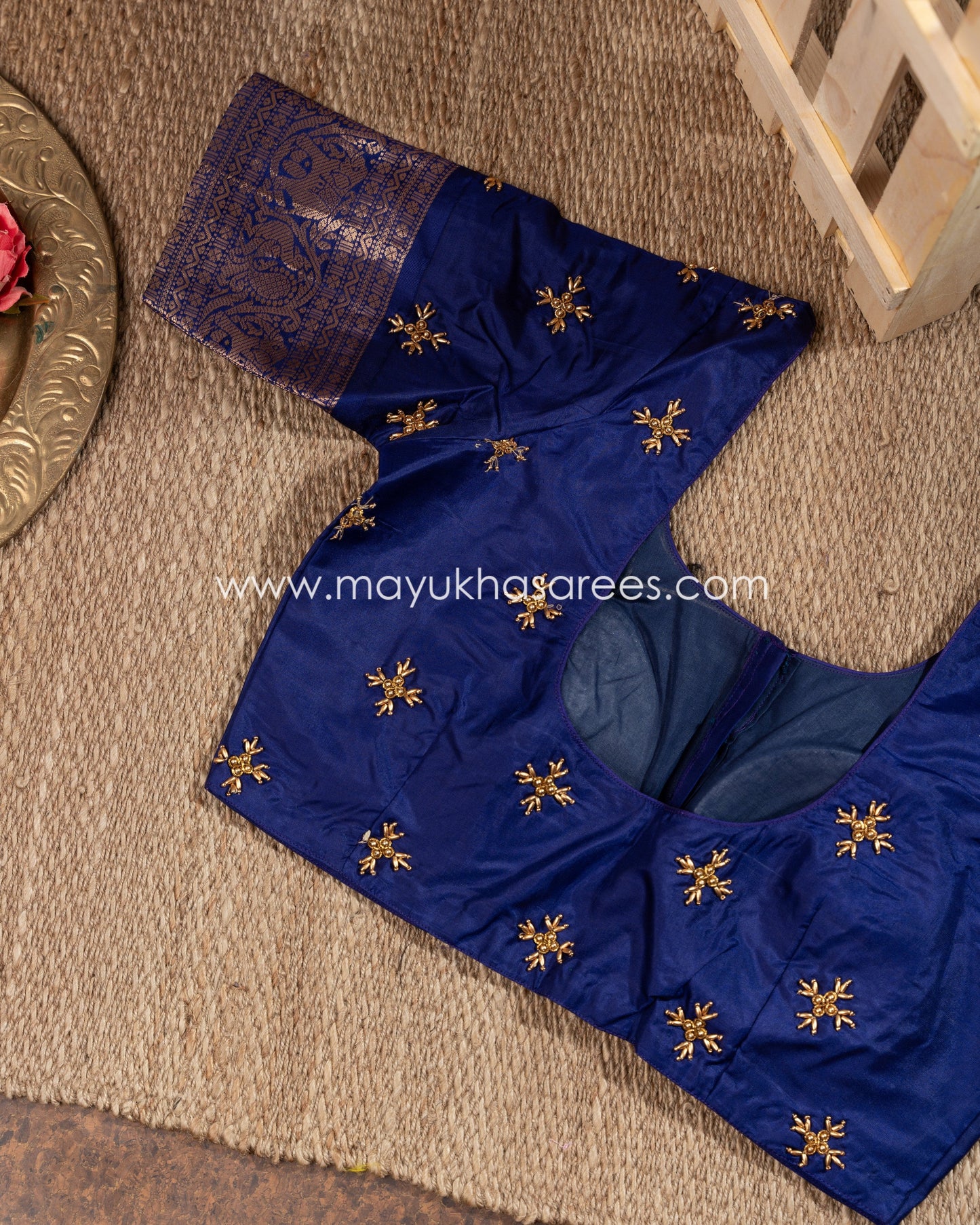 Lime-Green And Navy-Blue Kanchipuram Koravai Silk Saree With Stitched Blouse mayukhasarees