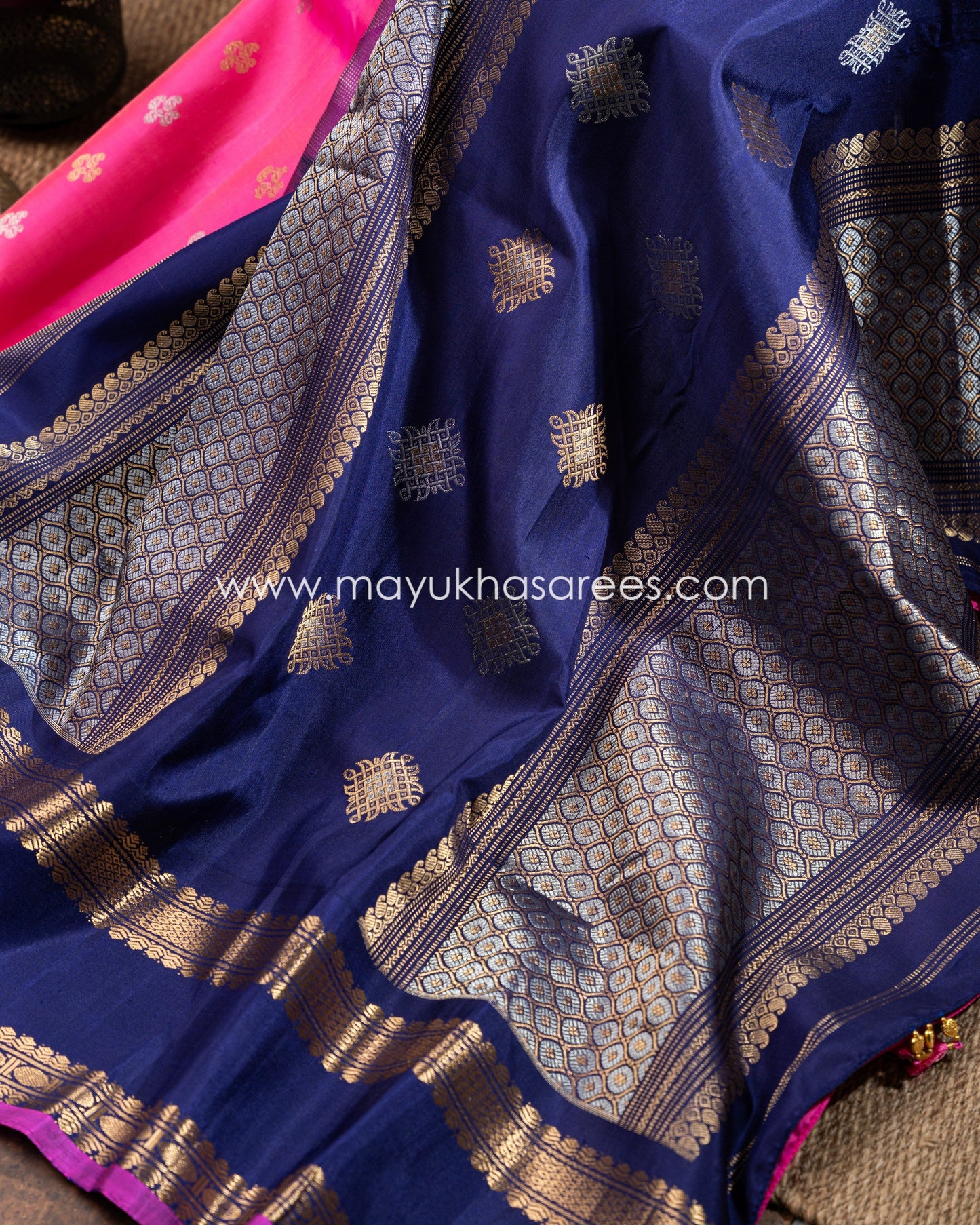Pink And Navy-Blue Gadwal Silk Saree With Stitched Blouse mayukhasarees