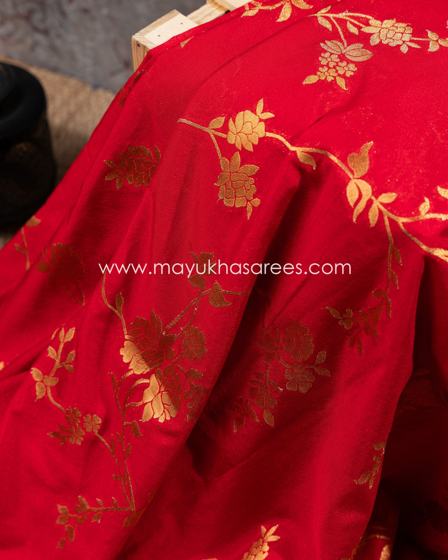 Red And Green Banarasi Munga Silk Saree With Stitched Blouse mayukhasarees