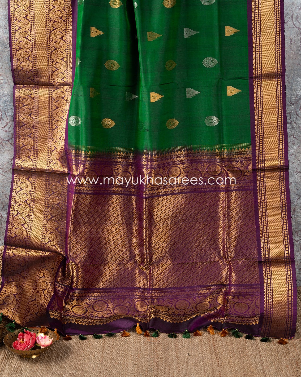 Glamourous Green And Wine Gadwal Pure Silk Saree With Copper Borders