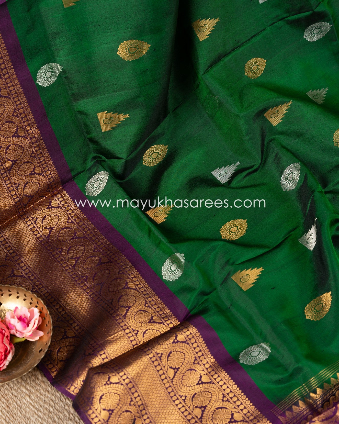 Glamourous Green And Wine Gadwal Pure Silk Saree With Copper Borders