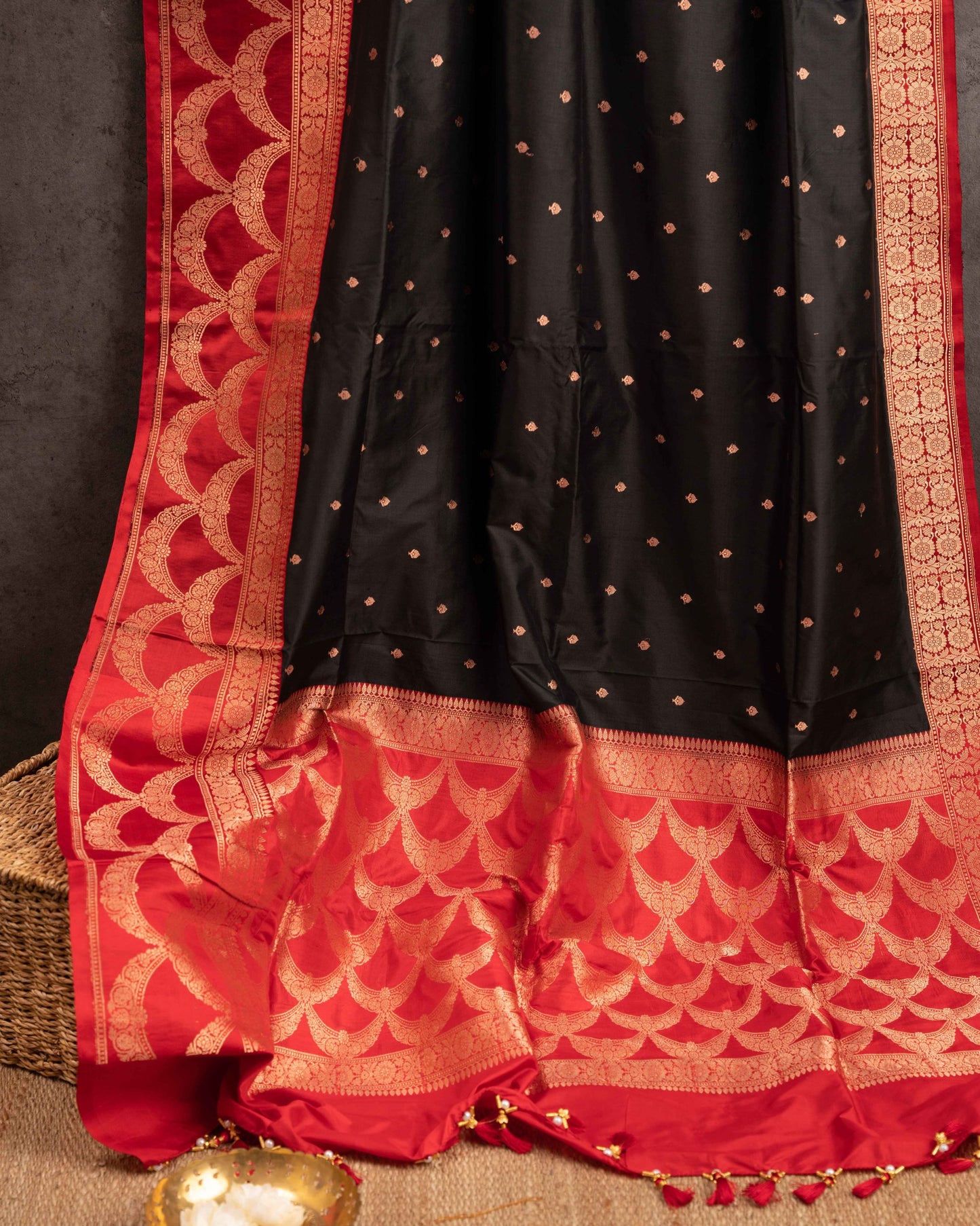 Banarasi Katan Ode To Beauty Black And Redsaree With Stitched Blouse In Size 38-44