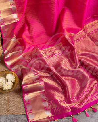 Pink Saree Contrast Blouse 2024 | bethelbiblechurchaz.com