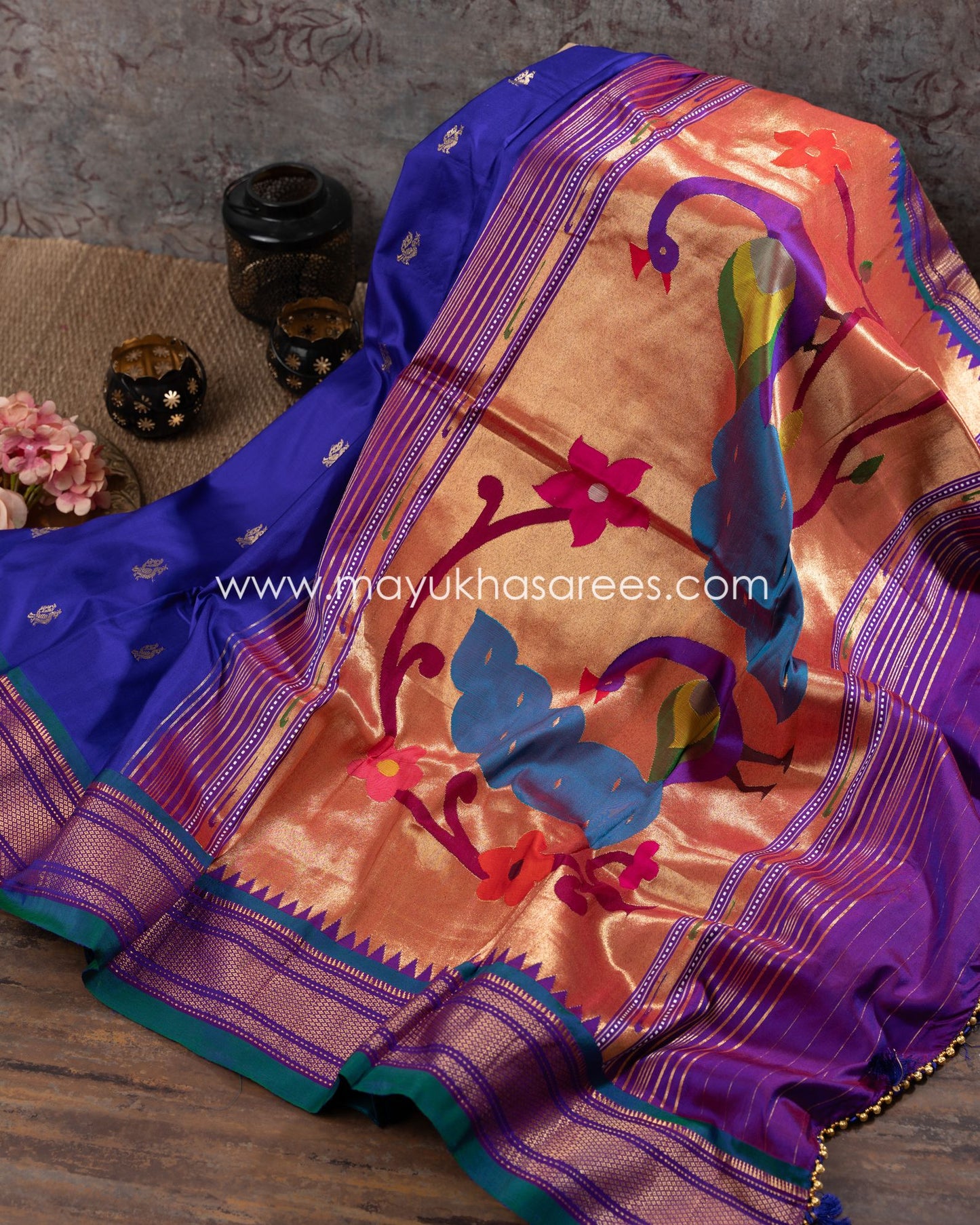 Emerald Peacock Silk Saree With Nauwari Border And Fancy Pallu