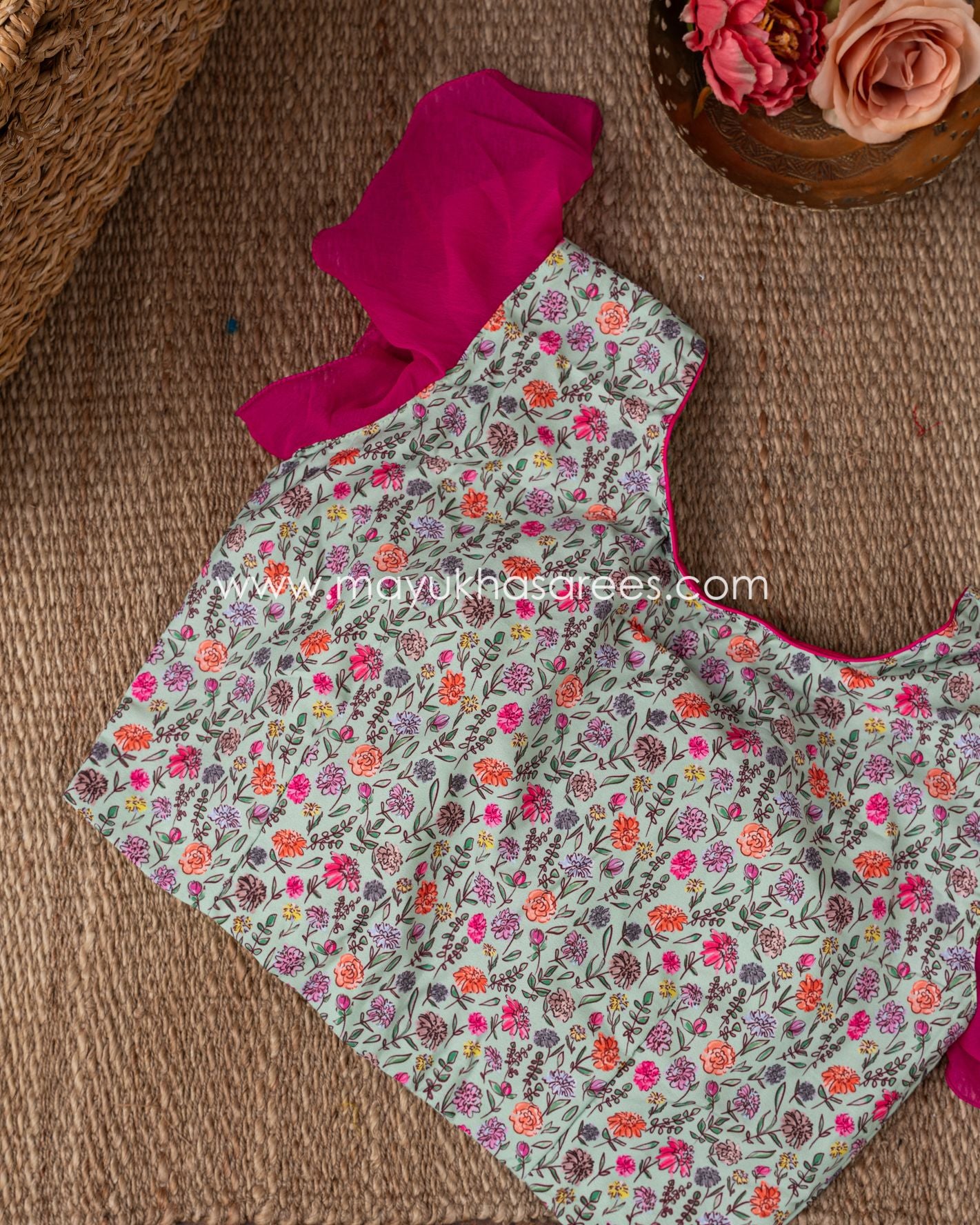 Floral Bliss: Pure Silk Pastel Green And Pink Gorgette Saree